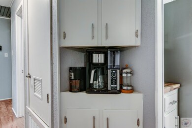 210 W Pioneer St, Wake Village, TX 75501 - photo 7