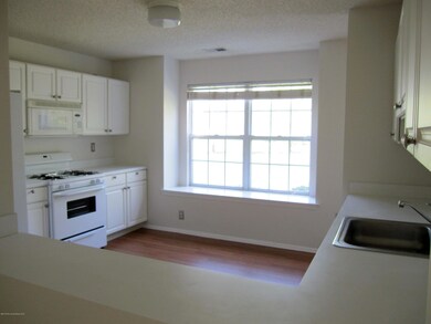 7 Phoenix Ct, Tinton Falls, NJ 07712 - photo 6