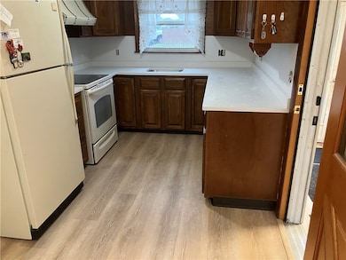 56 Partition St, Warwick, RI 02888 - photo 4