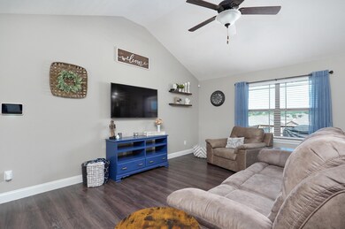 1650 N Old Castle Rd-27
