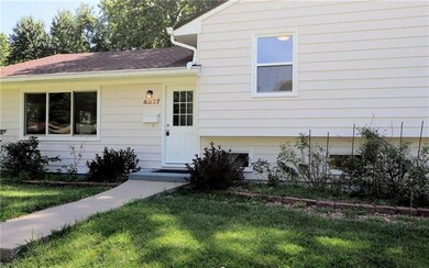 4837 Melrose Ln, Shawnee, KS 66203 - photo 2
