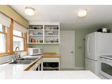 71 Meadow Rd, Portsmouth, NH 03801 - photo 7