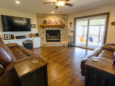 700 Greenwood Rd, Decatur, TX 76234 - photo 4