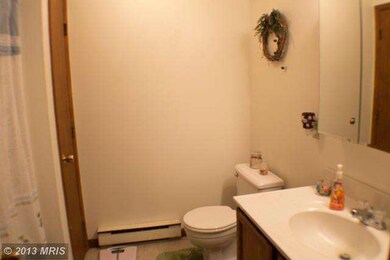 120 Golden Pond Cir, Stephens City, VA 22655 - photo 3