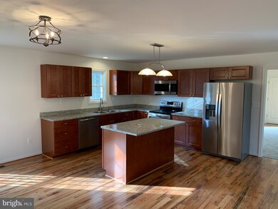 114 Virginia Dr, Stephens City, VA 22655 - photo 3