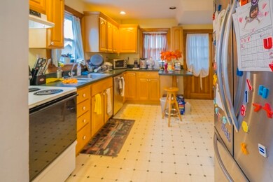 22 Thaxter Rd, Newtonville, MA 02460 - photo 3