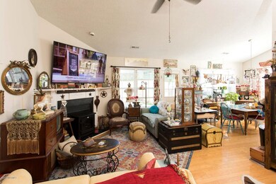 Living Rm
