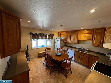 Spacious kitchen