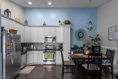 9 Ruby Ct unit A2, Franklin Park, NJ 08823 - photo 5