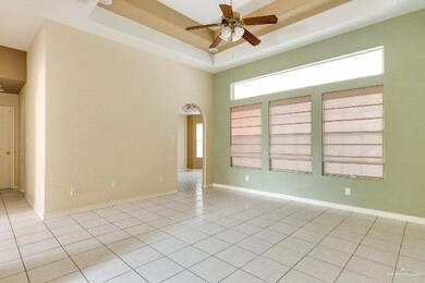 845 Shannon Ave, Alamo, TX 78516 - photo 4