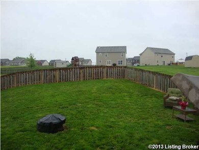 10609 Evanwood Dr, Louisville, KY 40228 - photo 4