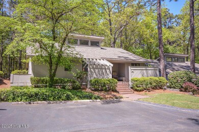 14VillagebytheLakeLane-04