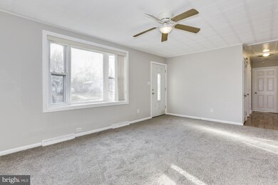 731 Aston Martin Dr, Lindenwold, NJ 08021 - photo 5