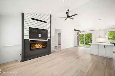 7664 N Winter View Dr, Coeur D Alene, ID 83815 - photo 6