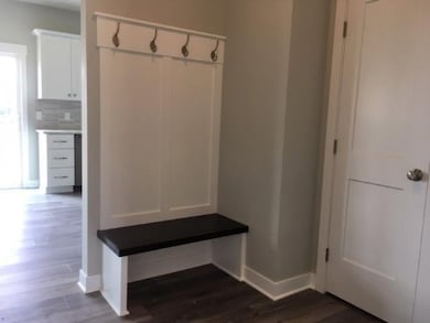 6481 SR Mud room