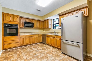 All appliances included.