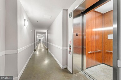 12953 Centre Park Cir unit 218, Herndon, VA 20171 - photo 5