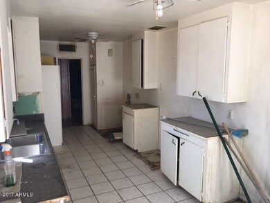 Kitchen 1