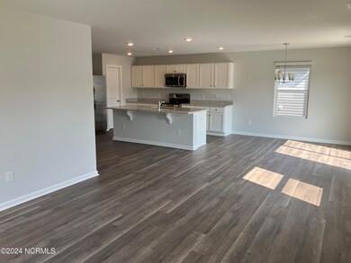 4907 Abbington Oaks Way, Boiling Spring Lakes, NC 28461 - photo 5