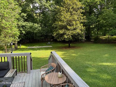 4) 64494-69036cbe9556e