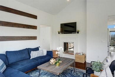 539 Hemlock Way, Edmonds, WA 98020 - photo 4