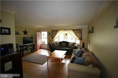 8908 Jandell Rd, Lorton, VA 22079 - photo 4