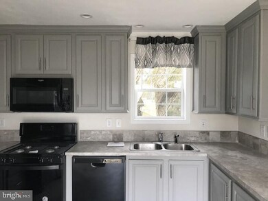 115 Azalea Cir, Honey Brook, PA 19344 - photo 3