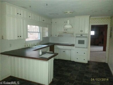 657 Inwood Rd, Asheboro, NC 27205 - photo 3