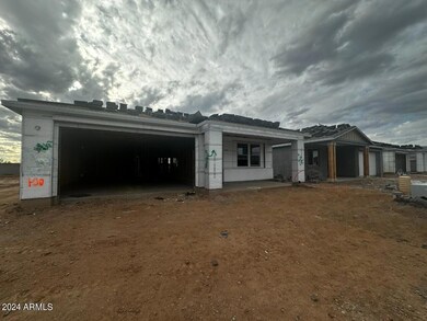 02- Exterior