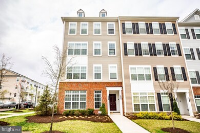 3005 Chesapeake Dr unit 9, Dumfries, VA 22026 - photo 2