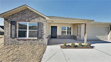 1930 Oak Tree Ct, Shawnee, OK 74804 - photo 2