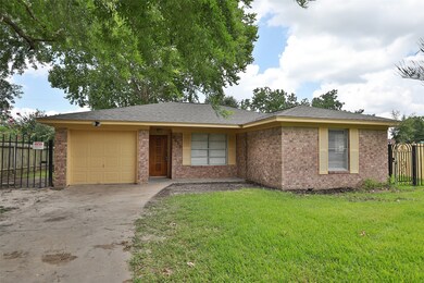 8615 Easter St, Houston, TX 77088 - photo 2