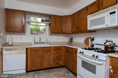 6211 60th Place, Riverdale, MD 20737 - photo 5