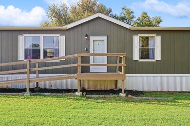 119 Draper Dr, Springtown, TX 76082 - photo 4