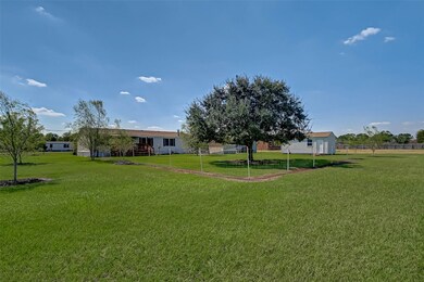 10111 Harry Dr, Needville, TX 77461 - photo 3