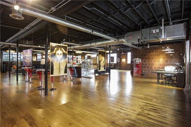 208 Elm St, Shelbyville, TN 37160 - photo 2