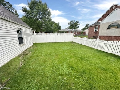 713 E 3rd Ave, Roselle, NJ 07203 - photo 2