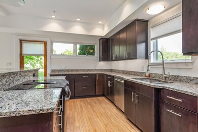 677 Dennett St unit 3, Portsmouth, NH 03801 - photo 6