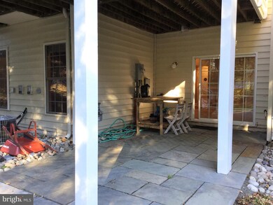 25249 Nesting Square, Chantilly, VA 20152 - photo 3