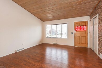 4420 Palm Ave, Lorain, OH 44055 - photo 3