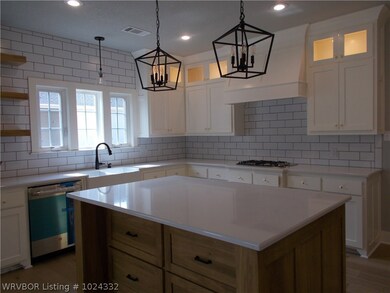 8201 Donnington Ct, Fort Smith, AR 72916 - photo 6