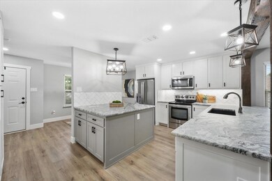 9008 Glen Falls Ln, Denton, TX 76210 - photo 6