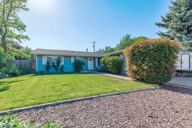 414 Placer St, Rogue River, OR 97537 - photo 2