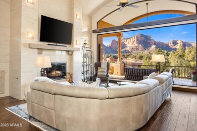 007_Living Room
