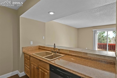 Dishwasher, Lots Of Counterspace, Opens Into The L