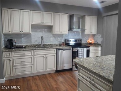 14000 Grumble Jones Ct, Centreville, VA 20121 - photo 3