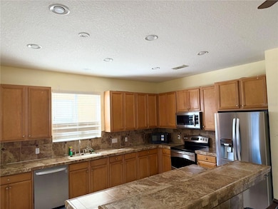 1037 Berkeley Dr, Kissimmee, FL 34744 - photo 6