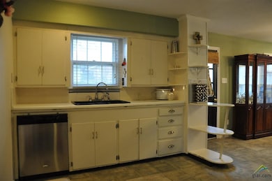 1418 Graham Dr, Tyler, TX 75701 - photo 6