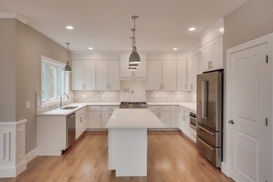 115 Ogunquit Rd, North Andover, MA 01845 - photo 2