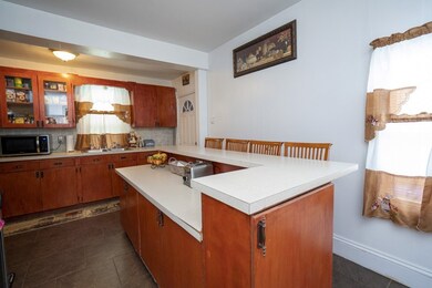 50 Northampton Ave, Springfield, MA 01109 - photo 7